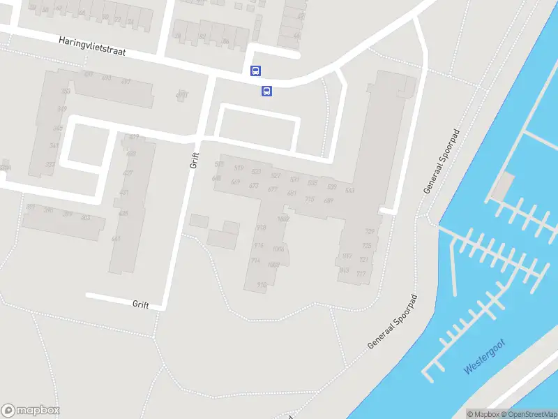 Ambulance met gepaste spoed naar de Haringvlietstraat in Dordrecht