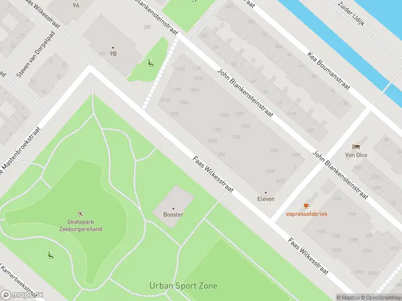 Ambulance met gepaste spoed naar de Faas Wilkesstraat in Amsterdam