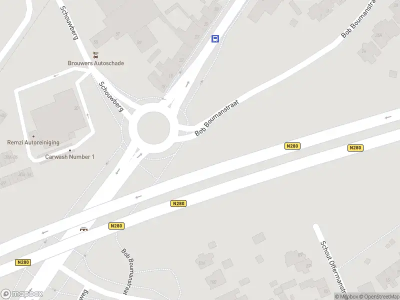 Politie naar de Oranjelaan in Roermond vanwege aanrijding met letsel