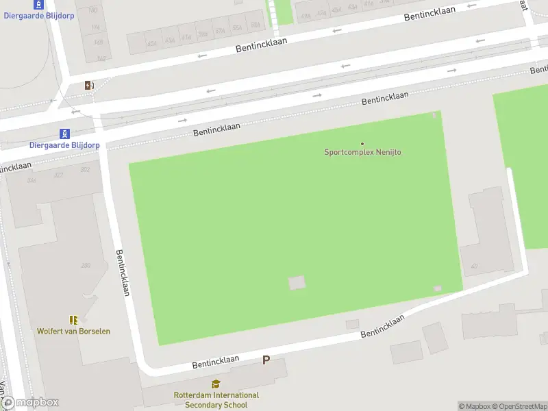 Ambulance met gepaste spoed naar de Bentincklaan in Rotterdam