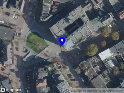 Brandweer met gepaste spoed naar de Hertogplein in Nijmegen vanwege een liftopsluiting