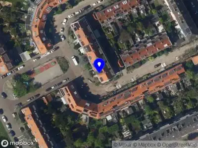 Ambulance met grote spoed naar de Petuniaplein in 's-Gravenhage