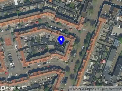 Ambulance naar de Plein 1945 in IJmuiden vanwege ongeval met letsel