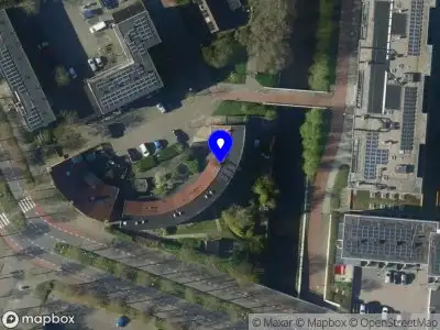 Ambulance met gepaste spoed naar de Bourgondiëplein in Alkmaar