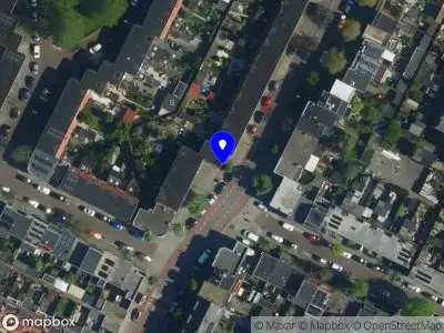 Brandweer met grote spoed naar de Wilgenstraat in Haarlem vanwege gebouwbrand