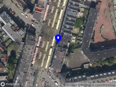 Ambulance met gepaste spoed naar de Groene Hilledijk in Rotterdam