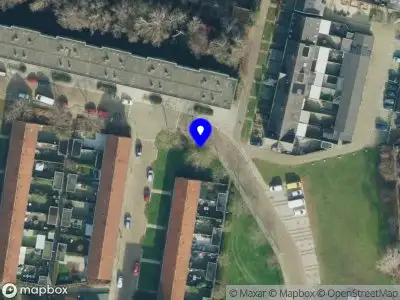 Brandweer met gepaste spoed naar de Jacob van Ruysdaelstraat in Almelo