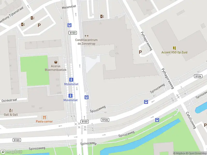 112 melding Ambulance met grote spoed naar de Spinozaweg in Rotterdam