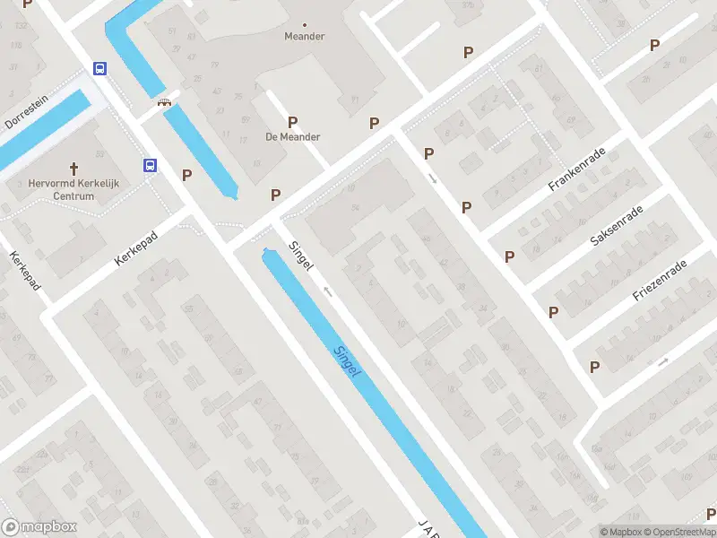 Ambulance met grote spoed naar de Singel in Nieuwerkerk aan den IJssel