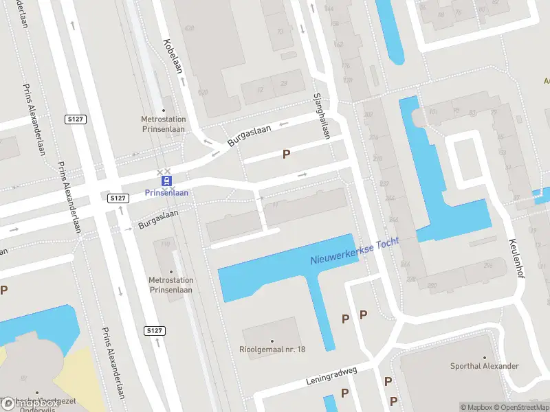 Ambulance met grote spoed naar de Burgaslaan in Rotterdam