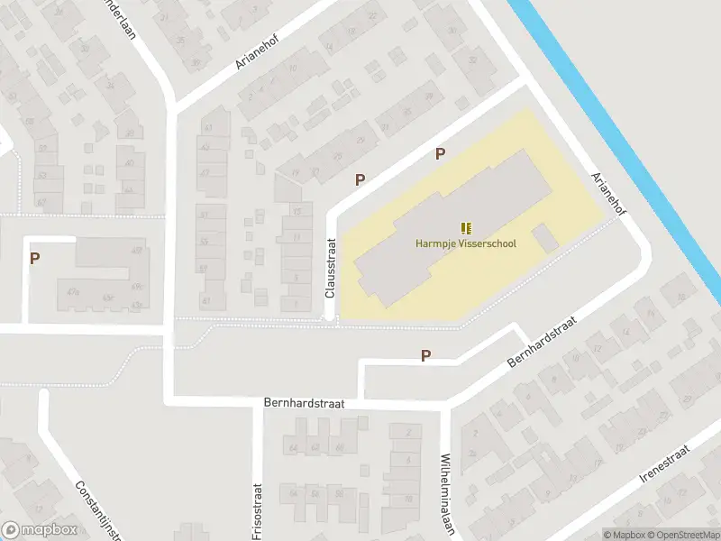 Brandweer met gepaste spoed naar de Clausstraat in Urk vanwege wateroverlast