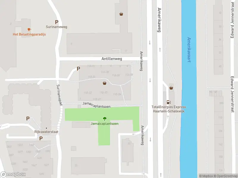 Ambulance met gepaste spoed naar de Amerikaweg in Haarlem
