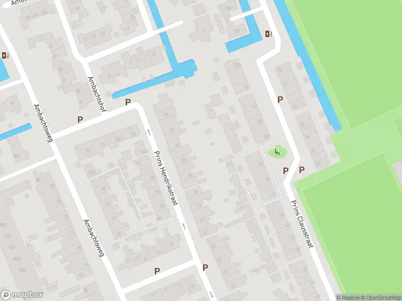 Ambulance met gepaste spoed naar de Prins Clausstraat in Wateringen