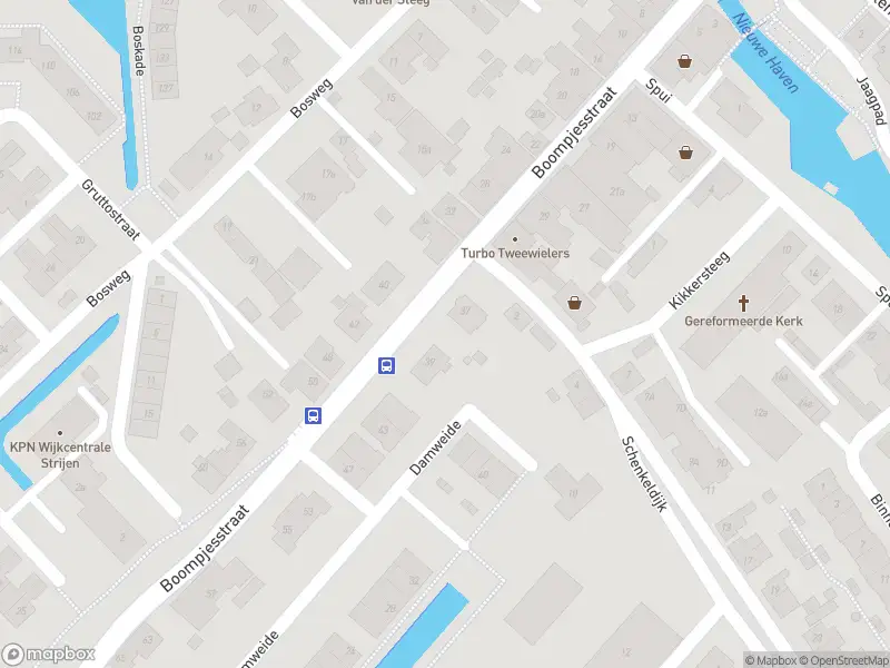 Ambulance met grote spoed naar de Boompjesstraat in Strijen