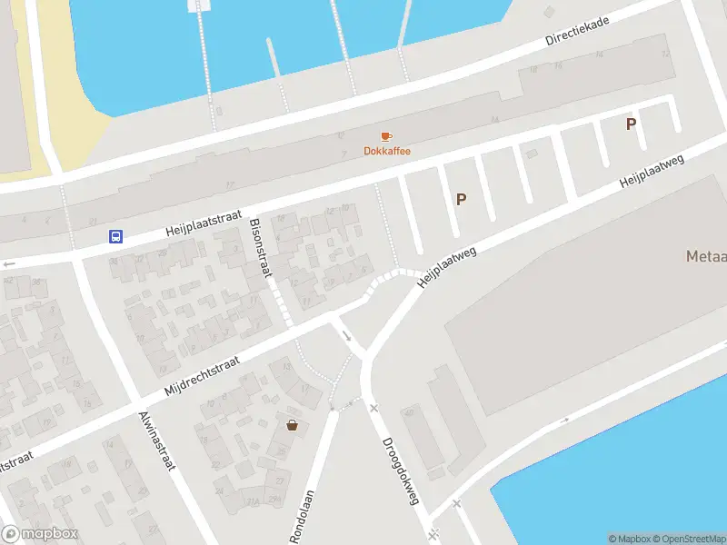 Ambulance met grote spoed naar de Baandersstraat in Rotterdam