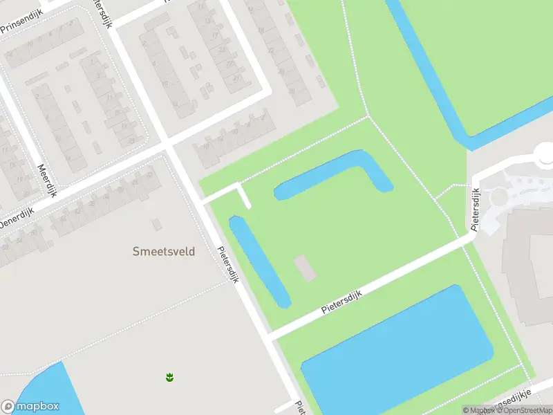 Ambulance met gepaste spoed naar de Pietersdijk in Rotterdam