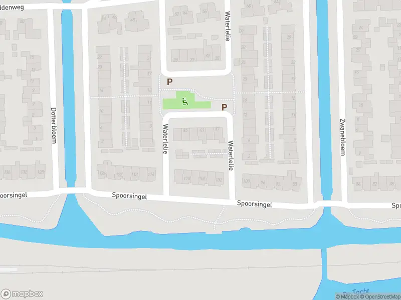 Ambulance met grote spoed naar de Waterlelie in Bovenkarspel