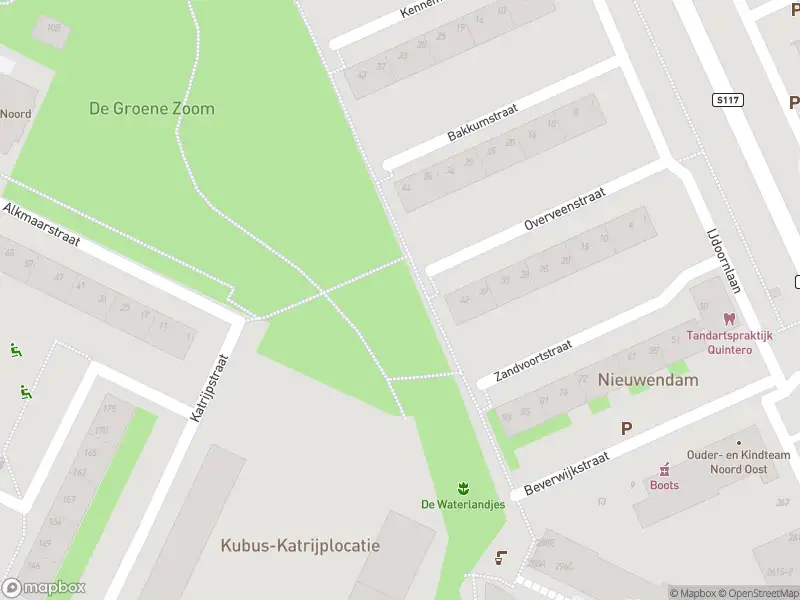 Ambulance met grote spoed naar de Werengouw in Amsterdam