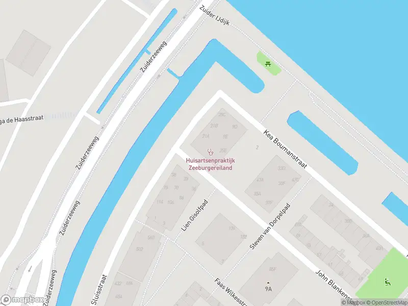 Ambulance met grote spoed naar de Kea Boumanstraat in Amsterdam