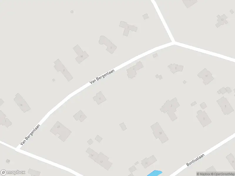 Ambulance met grote spoed naar de Van Bergenlaan in Wassenaar