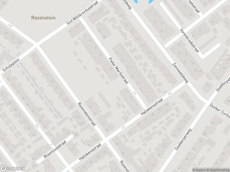 Ambulance met grote spoed naar de Bothaplein in Wassenaar