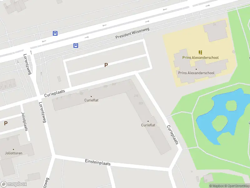 Ambulance met grote spoed naar de Curieplaats in Rotterdam