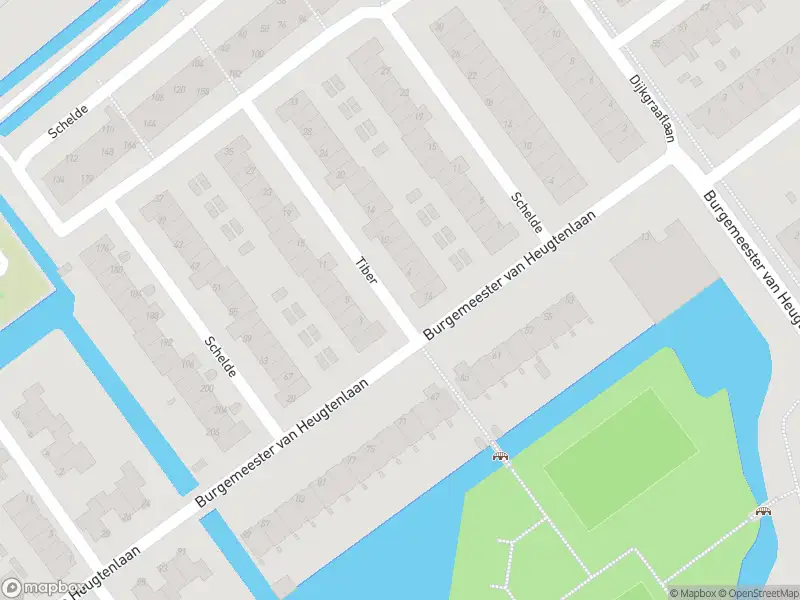 Ambulance met gepaste spoed naar de Wolga in Nieuwerkerk aan den IJssel