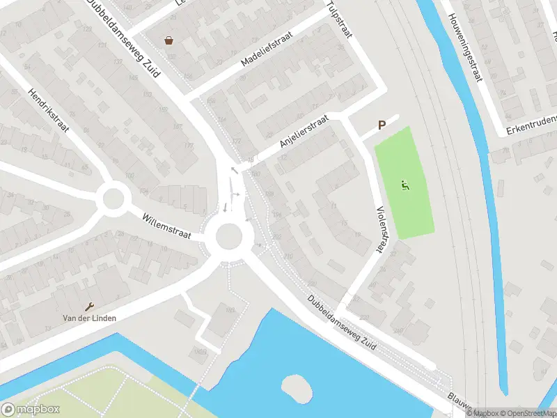 Ambulance met gepaste spoed naar de Dubbeldamseweg Zuid in Dordrecht