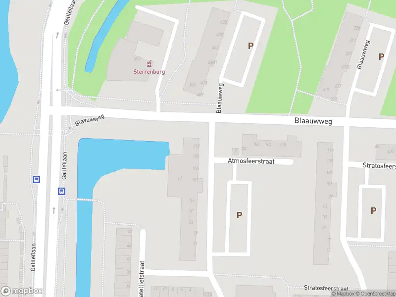 Ambulance met grote spoed naar de Atmosfeerstraat in Dordrecht