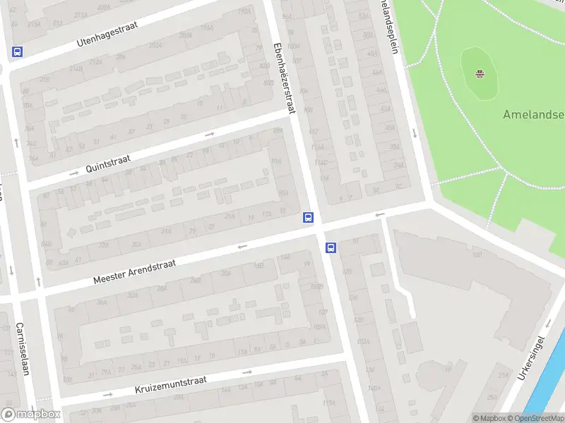 Ambulance met grote spoed naar de Meester Arendstraat in Rotterdam