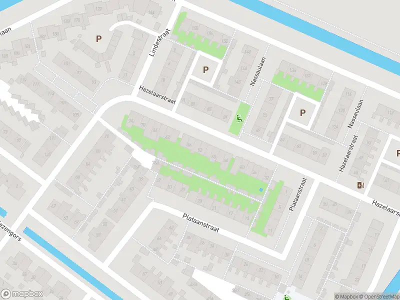 Ambulance met grote spoed naar de Hazelaarstraat in Puttershoek