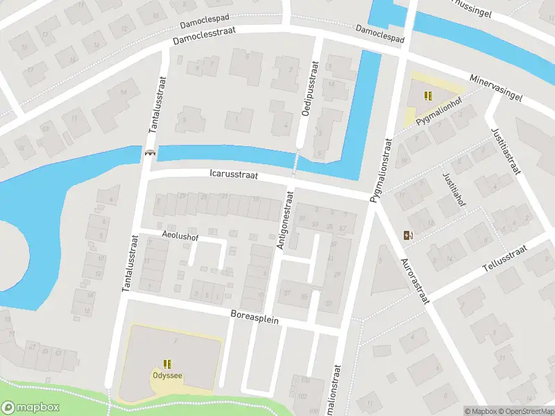 Brandweer met gepaste spoed naar de Antigonestraat in Almere vanwege een liftopsluiting