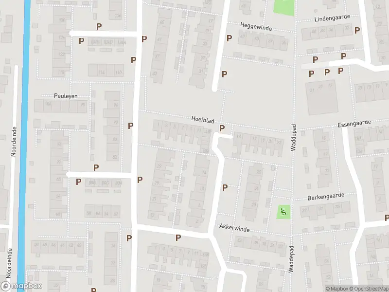 Brandweer met grote spoed naar de Peuleyen in Waddinxveen vanwege afhijsen patient