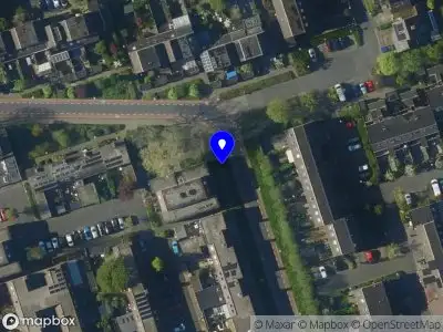 Brandweer met gepaste spoed naar de Klagerstuin in Zwaag