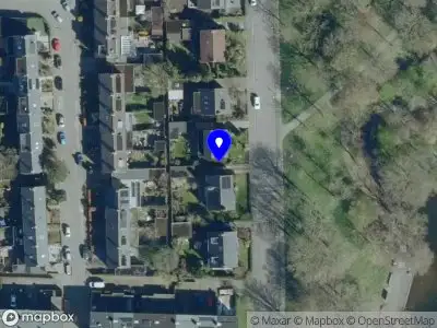 Brandweer met grote spoed naar de Zoomweg in 's-Hertogenbosch vanwege voertuigbrand