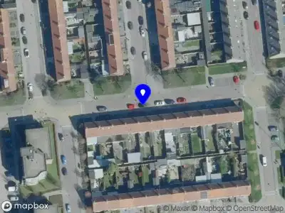 112 melding Brandweer met grote spoed naar de Guido Gezellestraat in Waalwijk vanwege afhijsen patient