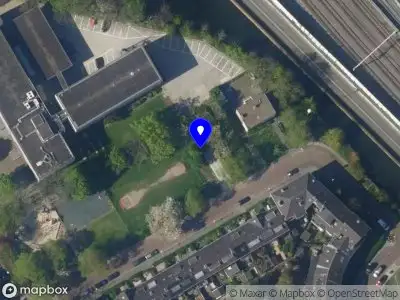 Brandweer met grote spoed naar de Hendrik Tollensstraat in Utrecht vanwege afhijsen patient