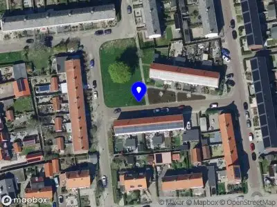 Ambulance met grote spoed naar de Aleida van Strijenlaan in Geervliet