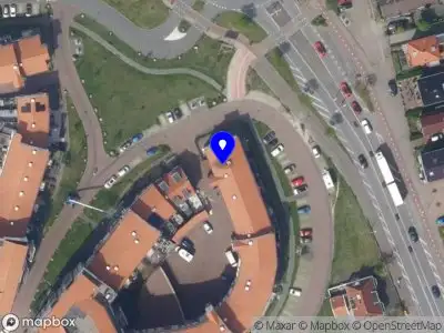 Ambulance met grote spoed naar de Principaalhof in Rijnsburg