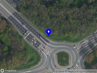 Ambulance met gepaste spoed naar de Parallelweg-Zuid in Nieuwerkerk aan den IJssel