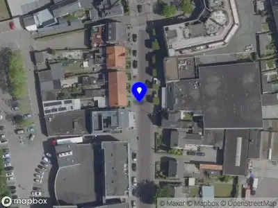 Brandweer met grote spoed naar de Pastoor Vissersstraat in Helmond vanwege reanimatie