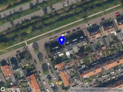 Ambulance met gepaste spoed naar de Burgemeester Luijerinksingel in Vlaardingen