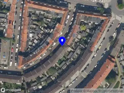 Ambulance met grote spoed naar de IJsselmondestraat in Schiedam