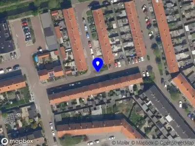 Ambulance met gepaste spoed naar de Tulpstraat in Capelle aan den IJssel