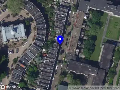 Ambulance met gepaste spoed naar de Koninginnestraat in Dordrecht