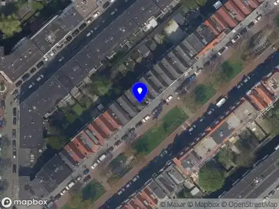 Ambulance met gepaste spoed naar de Polderlaan in Rotterdam