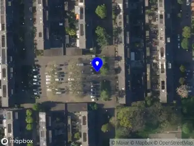 Brandweer met gepaste spoed naar de Aardster in Alphen aan den Rijn vanwege afhijsen patient