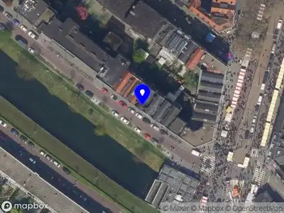 Ambulance met grote spoed naar de Hillevliet in Rotterdam