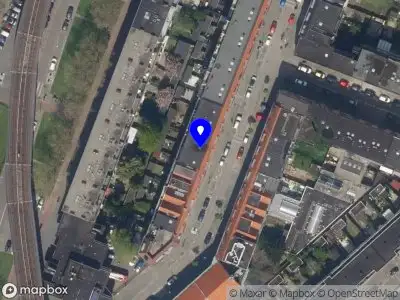 Ambulance met gepaste spoed naar de Moerkerkestraat in Rotterdam