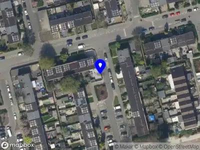 Ambulance met gepaste spoed naar de Bramentuin in Rotterdam